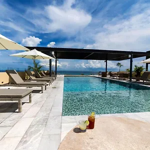 https://singular-joy-vacation-rentals.allrivieramayahotels.com